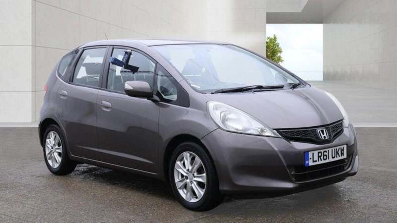2011 Honda Jazz 1.4 I-Vtec Es CVT Euro 5 5dr in Brown — image 1
