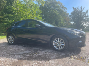 2015 Mazda Mazda3 2.0 Skyactiv-G Se-L Nav Euro 5 (s/s) 5dr in Black — image 3