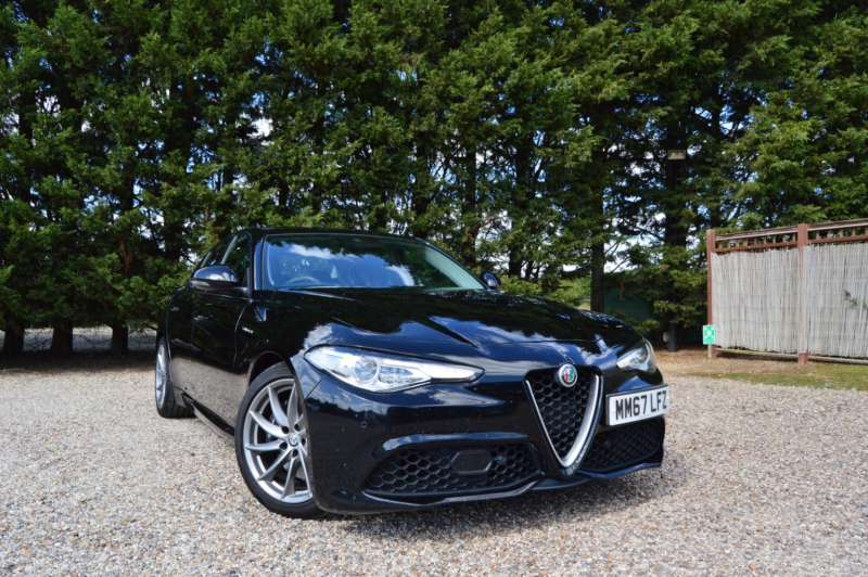 2017 Alfa Romeo Giulia 2.0 Giulia E6b 2.0 Turbo Petrol 280hp Veloce in Black — image 1