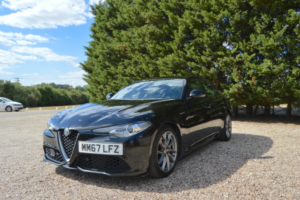 2017 Alfa Romeo Giulia 2.0 Giulia E6b 2.0 Turbo Petrol 280hp Veloce in Black — image 2