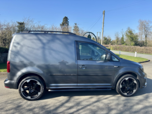 2019 Volkswagen Caddy Custom 2.0 Tdi C20 Highline DSG Auto 102 Swb in Grey — image 5