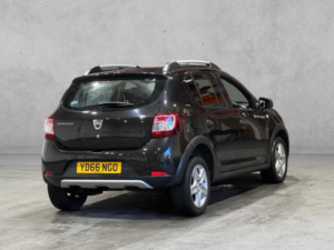 2016 Dacia Sandero Stepway 1.5 Dci Laureate Euro 6 (s/s) 5dr in Black — image 6
