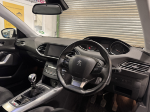 2015 Peugeot 308 1.6 Bluehdi Allure in White — image 2