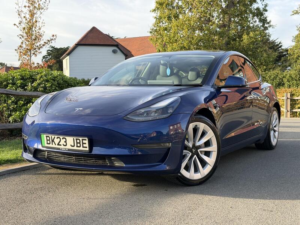 2023 Tesla Model 3 (dual Motor) Long Range Auto 4wde 4dr in Blue — image 3