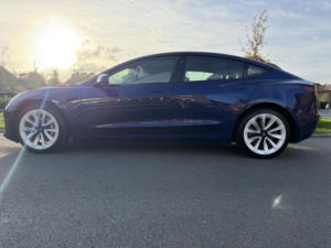 2023 Tesla Model 3 (dual Motor) Long Range Auto 4wde 4dr in Blue — image 4