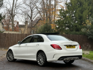 2017 Mercedes-Benz C Class 2.1 C220d Amg Line in White — image 4