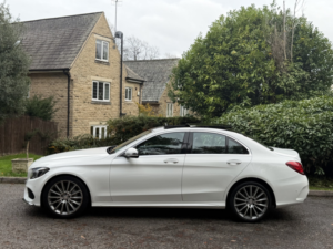 2017 Mercedes-Benz C Class 2.1 C220d Amg Line in White — image 5