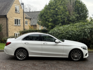 2017 Mercedes-Benz C Class 2.1 C220d Amg Line in White — image 6