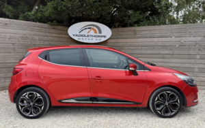 2018 Renault Clio 0.9 Iconic Tce 90 My18 in Red — image 3
