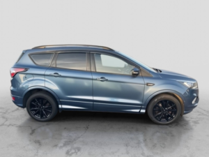 2018 Ford Kuga 1.5 Tdci St-Line SUV 5dr Diesel Manual Euro 6 (s/s) (120 Ps) in Blue — image 2