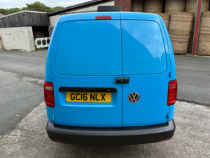 2016 Volkswagen Caddy Maxi 2.0 Tdi C20 Bluemotion Tech Startline Lwb Euro 6 (s/s) 6dr in Blue — image 6