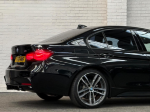 2018 BMW 3 Series 2.0 320i M Sport Shadow Edition Auto Euro 6 (s/s) 4dr in Black — image 4