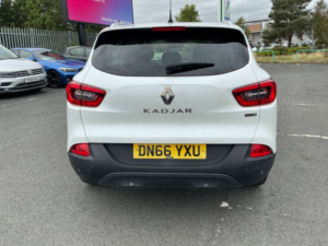 2016 Renault Kadjar 1.5 Signature Nav Dci 110 in White — image 3