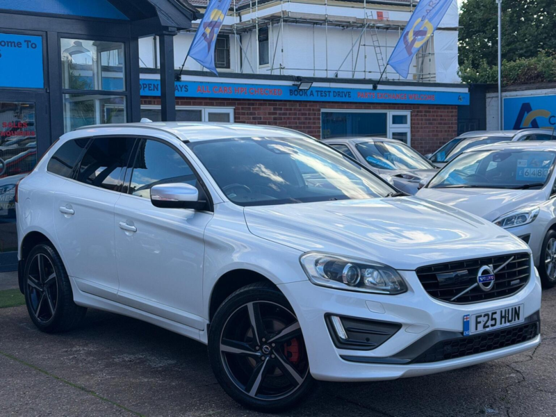 2015 Volvo Xc60 2.4 D5 R-Design Lux Nav Geartronic AWD Euro 5 5dr in White — image 1