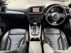 2013 Audi Q5 2.0 Tdi S Line Plus in Black — image 3