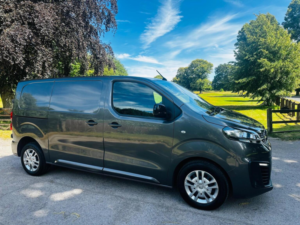 2022 Vauxhall Vivaro 1.5 Turbo D 2700 Sportive L1 H1 Euro 6 (s/s) 6dr in Grey — image 2