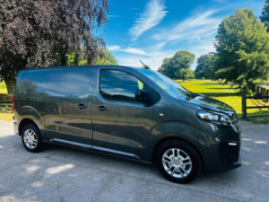 2022 Vauxhall Vivaro 1.5 Turbo D 2700 Sportive L1 H1 Euro 6 (s/s) 6dr in Grey — image 3