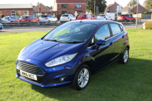 2016 Ford Fiesta 1.0 T Ecoboost Zetec in Blue — image 4