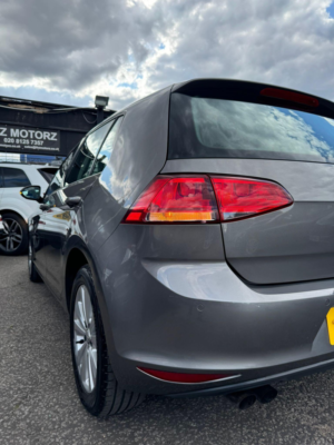 2013 Volkswagen Golf 1.4 Tsi Bluemotion Tech Se DSG Euro 5 (s/s) 5dr in Grey — image 4