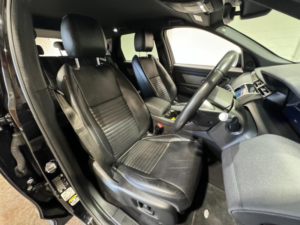 2020 Land Rover Discovery Sport 2.0 D150 Se Euro 6 (s/s) 5dr in Black — image 4