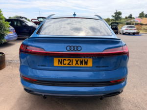 2021 Audi E-Tron 55 Vorsprung Sportback 5dr Electric Auto Quattro 95kwh (408 Ps) in Blue — image 3
