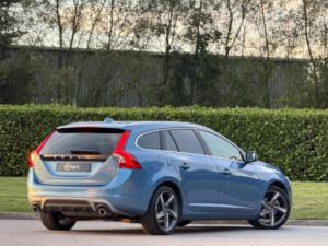2013 Volvo V60 2.0 D3 R-Design Lux Nav Euro 5 (s/s) 5dr in Blue — image 3