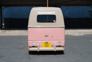 2005 Daihatsu Hijet Cargo 5d Dx Retro Styled in Pink — image 6