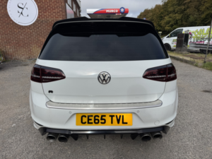 2015 Volkswagen Golf 2.0 Tsi Bluemotion Tech R in White — image 4