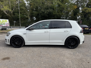 2015 Volkswagen Golf 2.0 Tsi Bluemotion Tech R in White — image 6