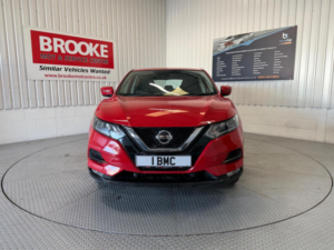 2019 Nissan Qashqai 1.3 Dig-T Acenta Premium Euro 6 (s/s) 5dr in Red — image 3