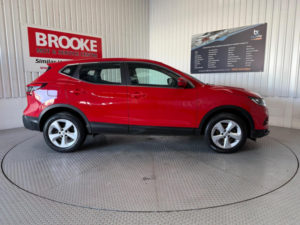 2019 Nissan Qashqai 1.3 Dig-T Acenta Premium Euro 6 (s/s) 5dr in Red — image 6