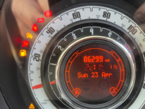 2010 Fiat 500 0.9 Twinair Lounge in Red — image 4