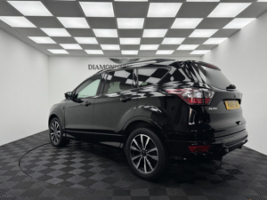 2019 Ford Kuga 1.5 Tdci St-Line in Black — image 4