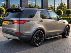 2018 Land Rover Discovery 2.0 Sd4 Hse Auto 4WD Euro 6 (s/s) 5dr in Grey — image 5
