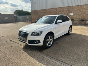 2010 Audi Q5 2.0 Tdi S Line in White — image 2