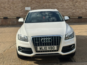 2010 Audi Q5 2.0 Tdi S Line in White — image 3