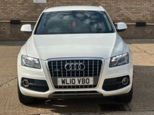 2010 Audi Q5 2.0 Tdi S Line in White — image 4