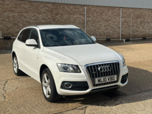 2010 Audi Q5 2.0 Tdi S Line in White — image 5