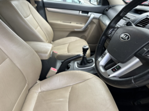 2011 Kia Sorento 2.2 Crdi Kx-3 in Silver — image 2