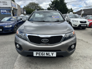 2011 Kia Sorento 2.2 Crdi Kx-3 in Silver — image 3