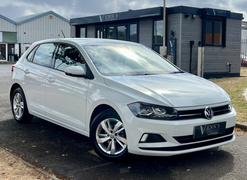 2018 Volkswagen Polo 1.0 Se in White — image 1