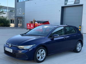 2022 Volkswagen Golf 1.0 Tsi Life Euro 6 (s/s) 5dr in Blue — image 5