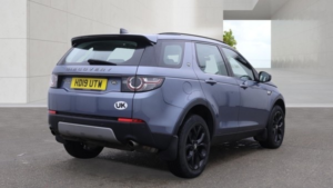 2019 Land Rover Discovery Sport Sd4 Hse in Blue — image 2