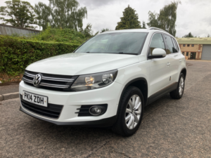 2014 Volkswagen Tiguan 2.0 Tdi Bluemotion Tech Match SUV 5dr Diesel DSG 4WD Euro 5 (s/s) (140 Ps) in White — image 3