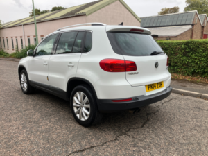 2014 Volkswagen Tiguan 2.0 Tdi Bluemotion Tech Match SUV 5dr Diesel DSG 4WD Euro 5 (s/s) (140 Ps) in White — image 5