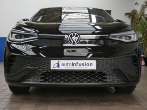 2023 Volkswagen Id.5 Pro 77kwh Style SUV 5dr Electric Auto (174 Ps) in Black — image 2
