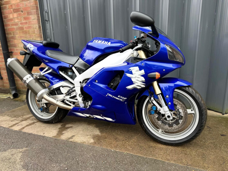 1998 Yamaha R1 in Blue — image 1