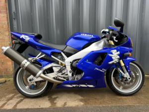 1998 Yamaha R1 in Blue — image 4