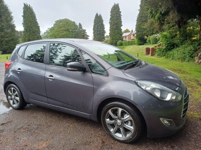 2016 Hyundai Ix20 1.6 Ix20 Premium 1.6 A/t in Grey — image 1