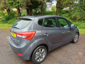 2016 Hyundai Ix20 1.6 Ix20 Premium 1.6 A/t in Grey — image 4